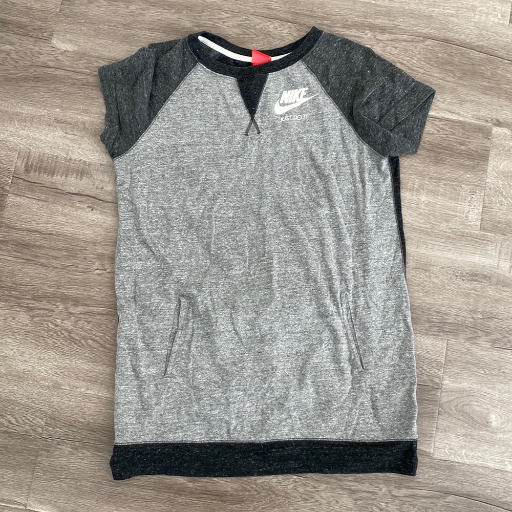 Nike - Dress